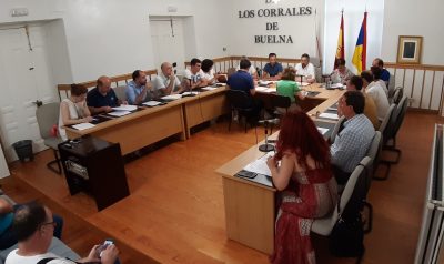 El alcalde de Los Corrales mantendrá el mismo sueldo y se liberará otra concejala a media jornada
