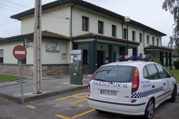 El Ayuntamiento paga 10.500 euros a un agente policial