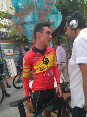 Ayuso, primer líder de la Vuelta