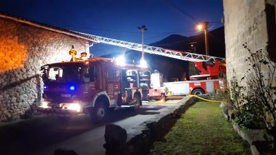 Grave incendio en una vivienda de Santa Cruz de Iguña