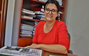 Lorena Pérez en su despacho de Alcaldía