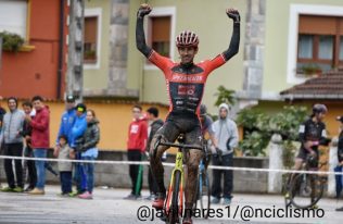 Aitor Hernández repitió triunfo en el Ciclocross Race de Los Corrales
