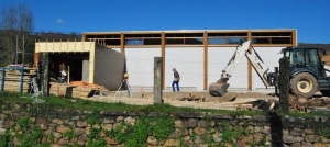 Bodega en construcción en Villayuso