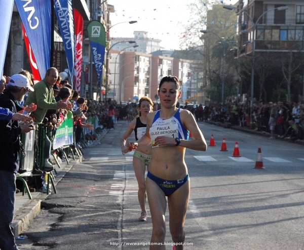 Paula González, plata en 3.000 m.