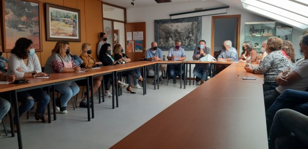 Reunión de representantes de tribus y legiones con presencia de Zuloaga