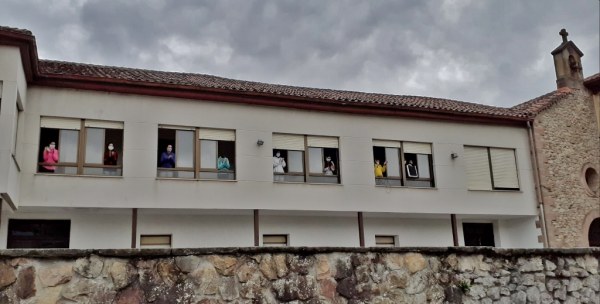 Despedida en el colegio de San Felices