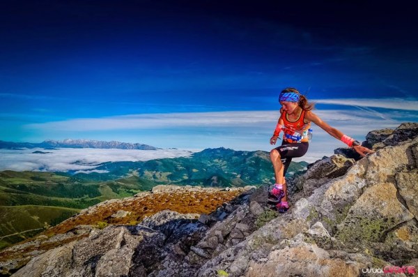  Azara García en un descenso