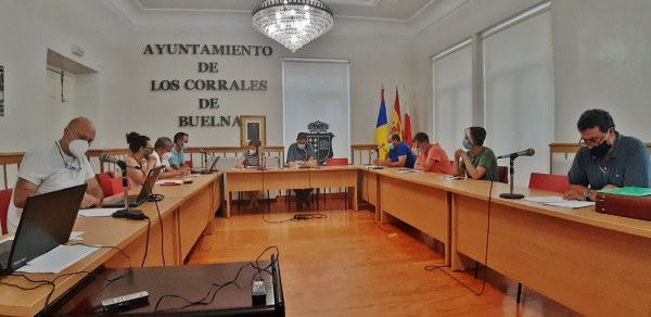 Todos los grupos municipales apoyaron un programa que parte con una partida de 200.000 euros, más otras cantidades para alquiler o compra de material higiénico sanitario