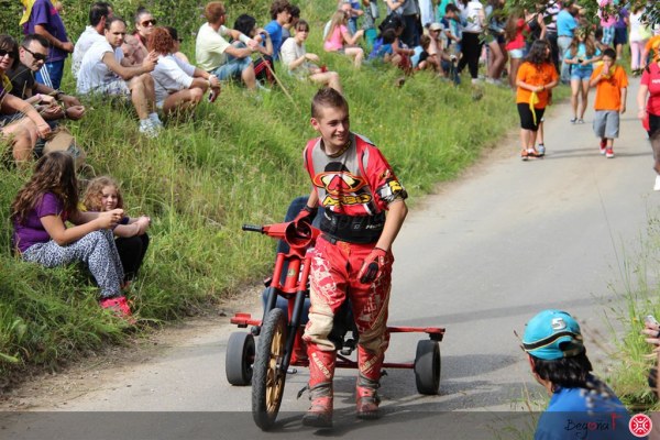 Participante de la peña Los Gututus.