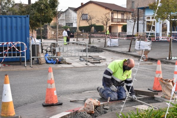 Estos días se mejorarán los accesos al aparcamiento del Lavadero, con lo que se cortará la entrada