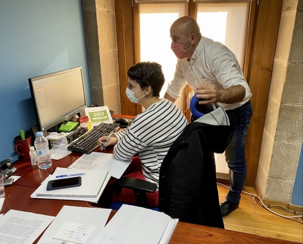 Agustín Molleda y Lorena Cueto, concejala de Hacienda