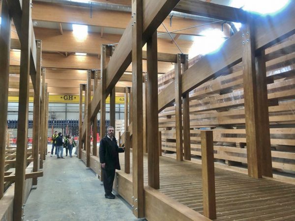 Montaje de la pasarela para Arenas de Iguña