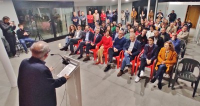 El PSC-PSOE se vuelca con la candidatura de Josefina González en Los Corrales