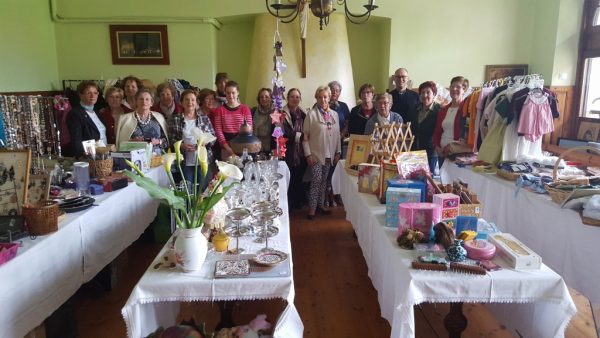 Inauguración del Bazar Solidario de Manos Unidas en Los Corrales