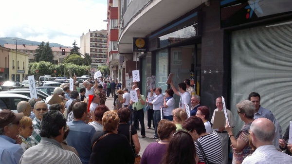 Concentración ante La Caixa