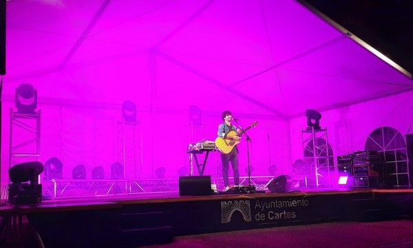 David Otero en su concierto en Cartes