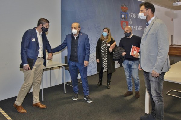 Encuentro de Marcano con los ediles de Cartes