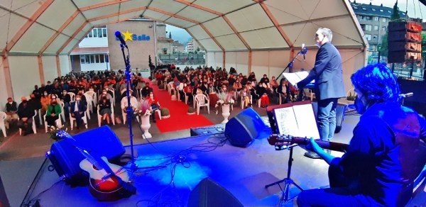 Actuación de Juan Carlos Gago