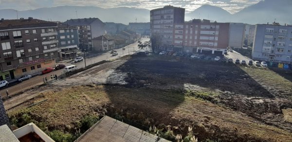 En la Lo se habilitarán cerca de 350 plazas de aparcamiento