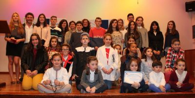 Finalistas de todas las categorías tras recibir sus premios y diplomas.