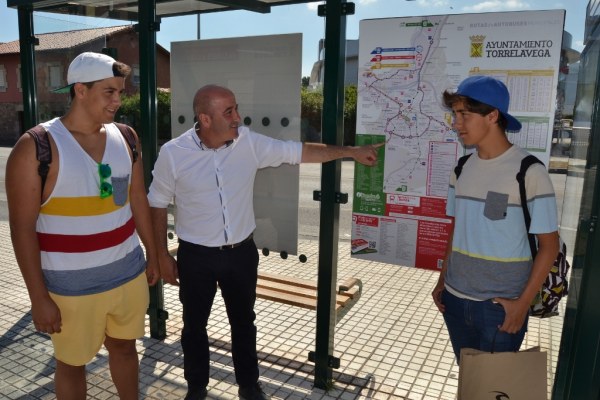 El Ayuntamiento garantizará el traslado a su instituto de referencia de 39 jóvenes que han quedado fuera del sistema