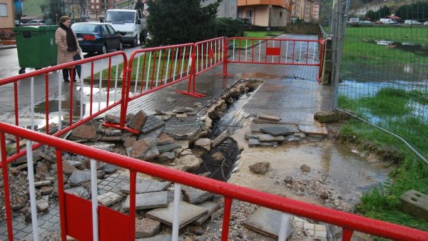 Tramo cubierto del río Muriago próximo a la Lo