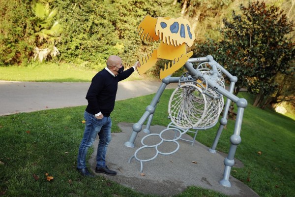 El alcalde de Cartes mantiene su silencio pero no niega que "mi único compromiso hasta el 2023 es con mis vecinos y a partir de ahí, cada uno verá qué camino elige"