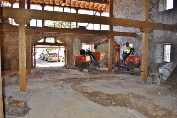 Aprovechará una nueva inversión de Obras Públicas para reforzar la estructura de lo que será en un futuro un centro cultural y auditorio